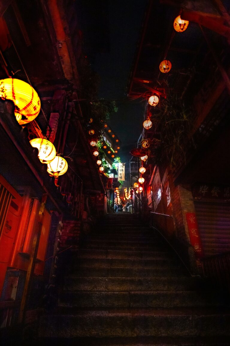 九份夜間導覽：了解九份金礦的歷史與文化