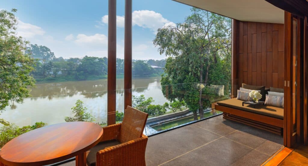 sources: anantara resort